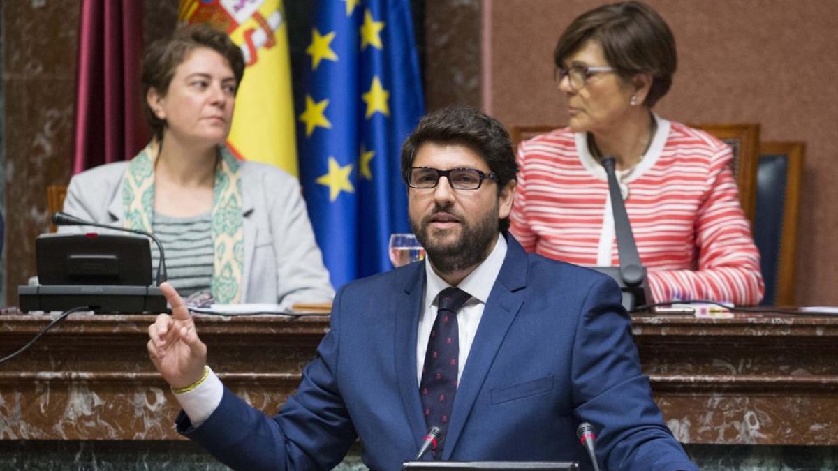 Fernando López Miras, durant la seua intervenció en el ple d’investidura.