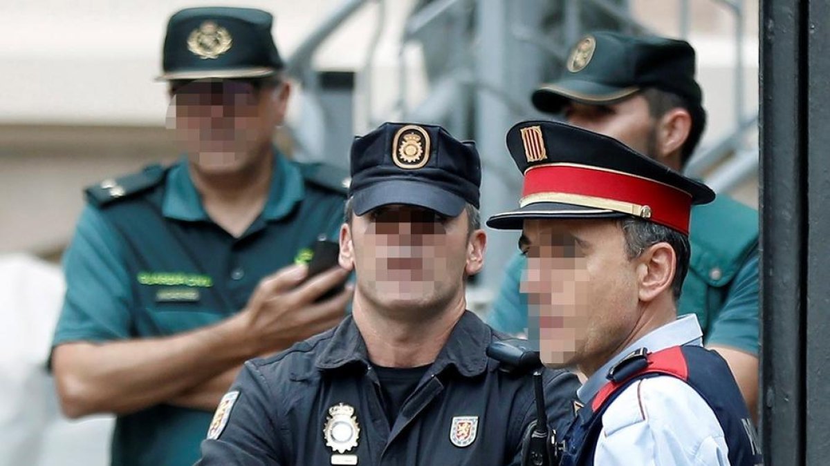 Fiscalía ordena a lo sMossos identificar a responsables de centros electorales