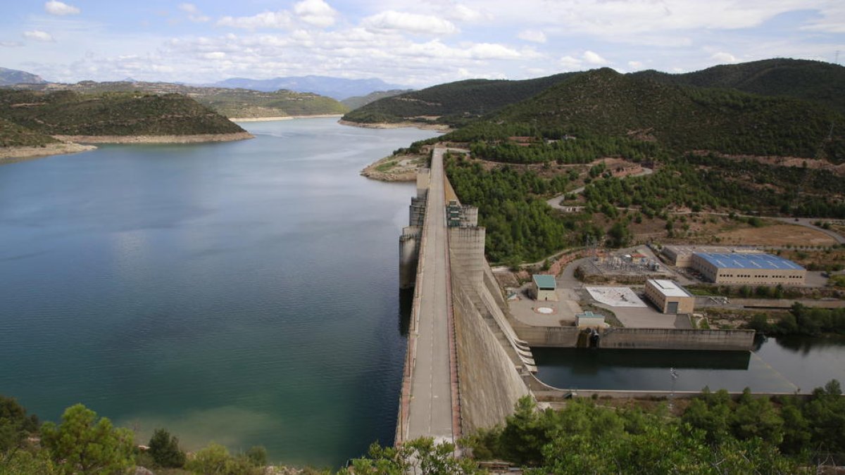 El pantano de Rialb, en el Segre, tiene una capacidad para 404 hectómetros cúbicos y está al 63,6% de su capacidad esta semana.