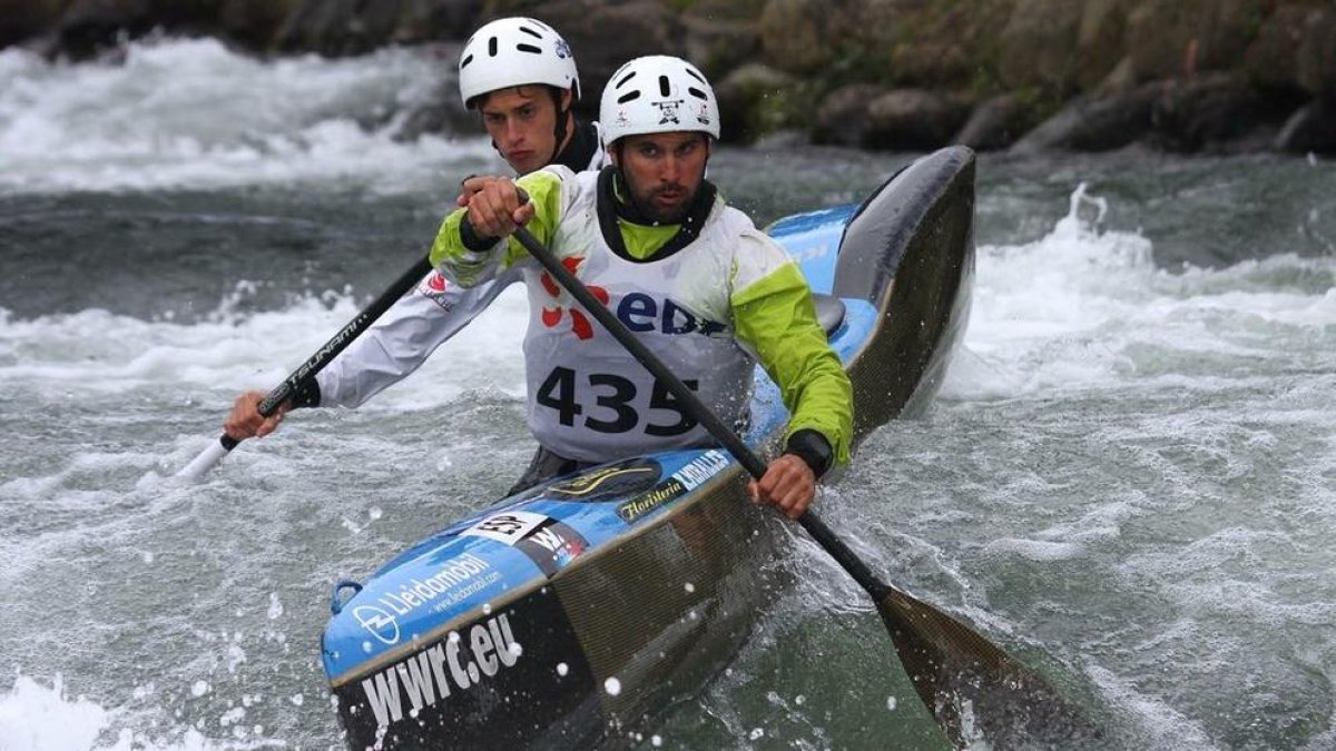 Xavi Miralles i Alan Padilla no van poder accedir a la final en la prova de canoa doble de descens.