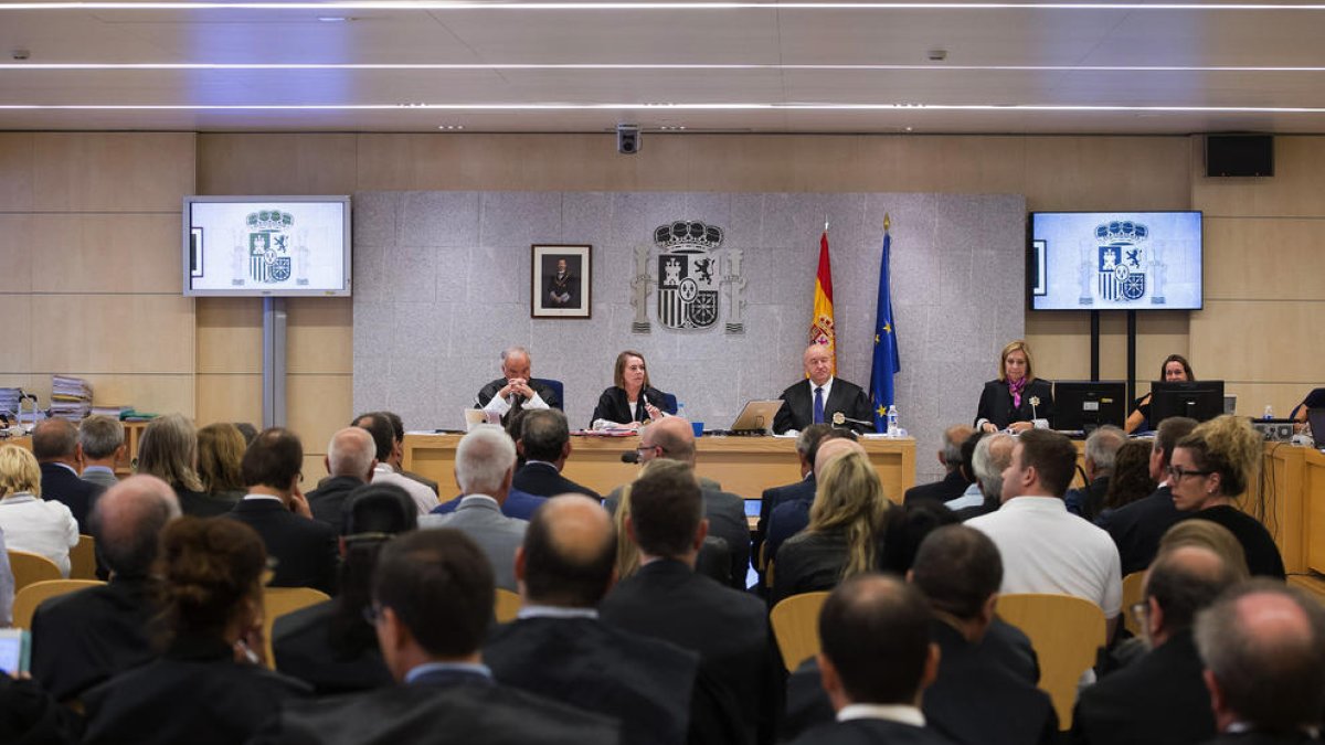 Vista del judici contra l’excúpula de Fórum Filatélico.