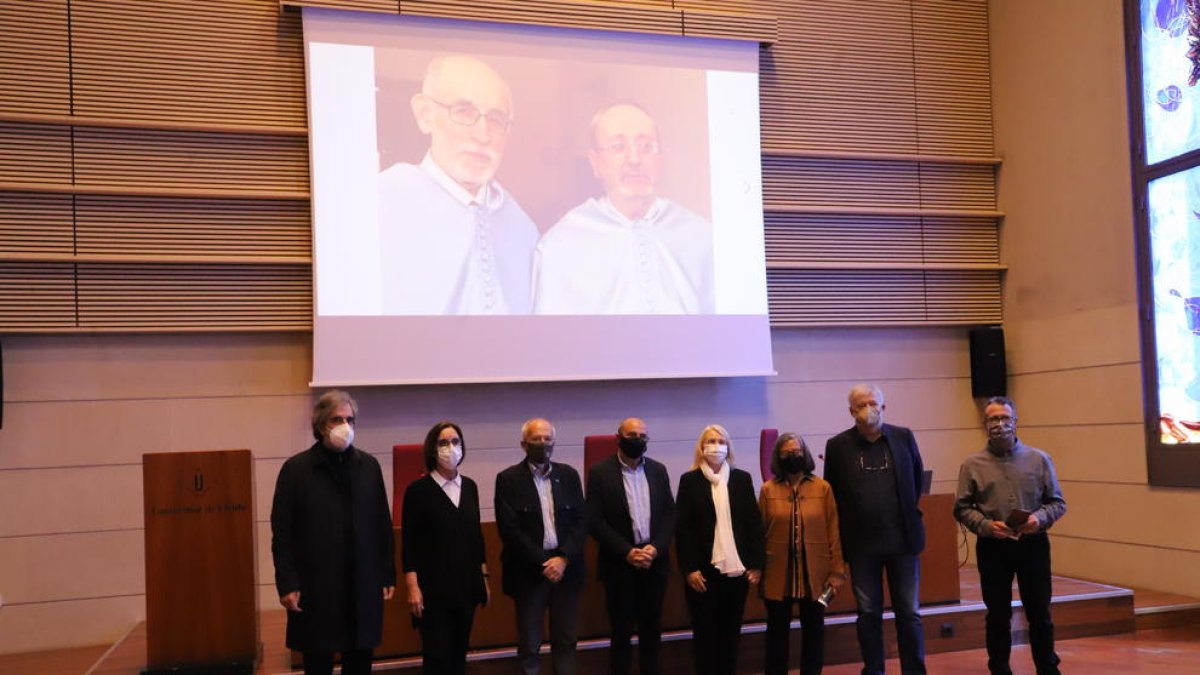 Alguns dels participants en l’acte d’entrega del Premi Internacional Joan Solà.
