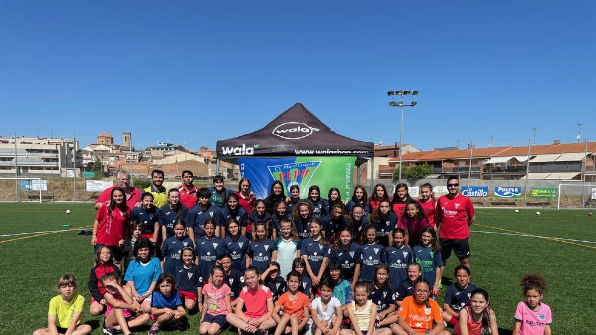 El CEPU recupera la jornada de futbol femení després de la Covid