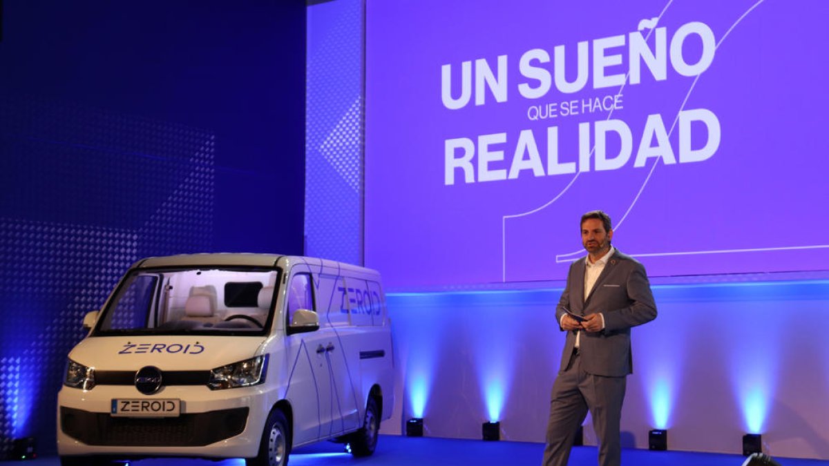 El CEO de QEV, Joan Orús, durant la presentació de Zeroid.
