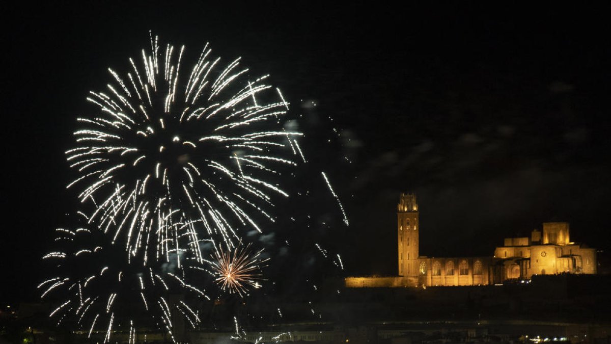 Castell de focs artificials.