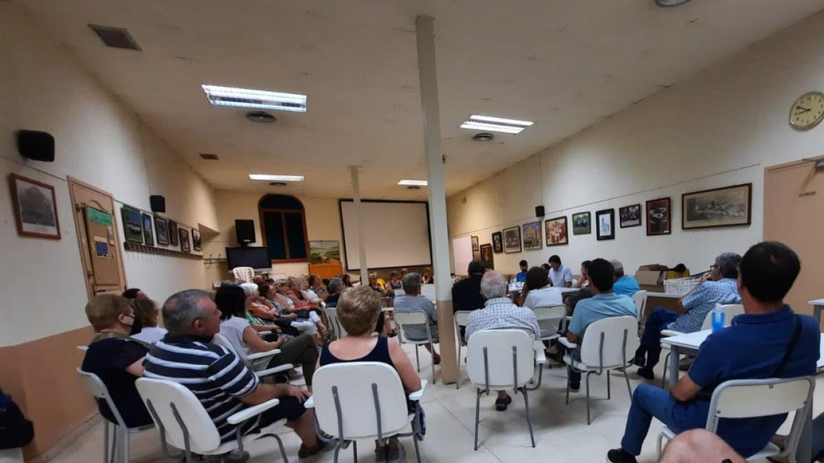 La reunión vecinal convocada el lunes por JxCat.