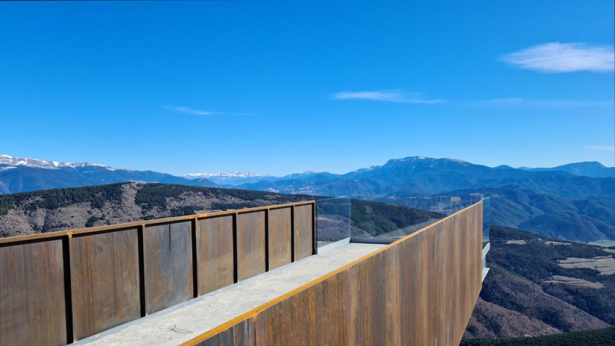 El Pirineo promueve su patrimonio natural con nuevos miradores panorámicos, astronómicos y de reposo