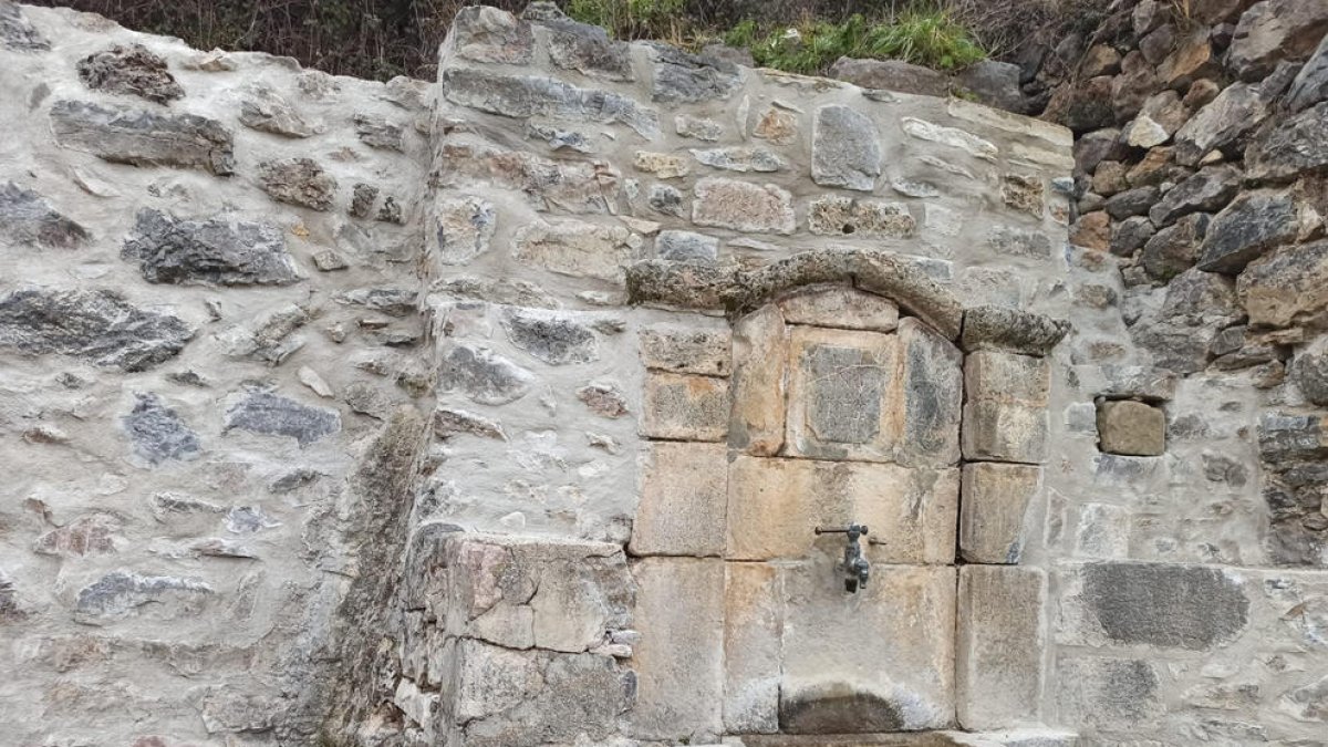 La font de Viu de Llevata que s’ha restaurat.