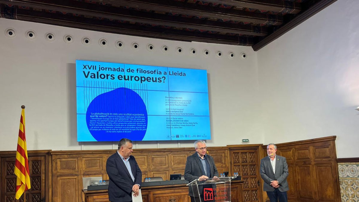 El acto inaugural de las jornadas que se celebran en el IEI,