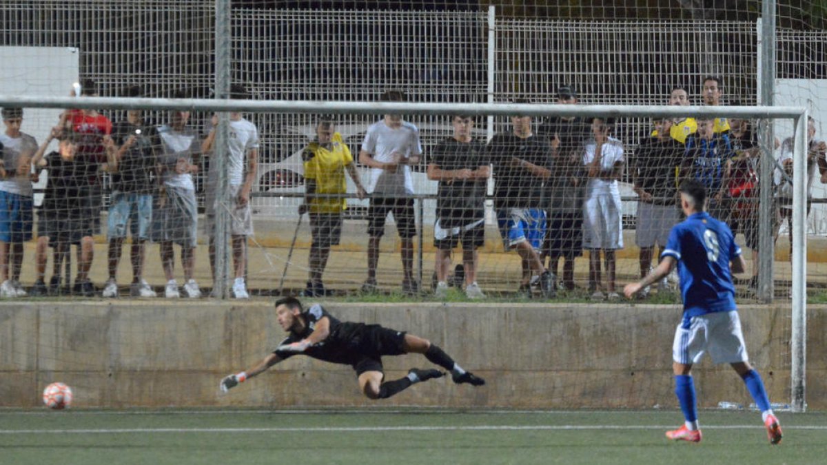 De Mesa transforma el penal decisiu que va classificar el Lleida.