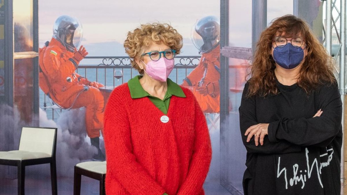 Isabel Coixet, a la derecha, recibió ayer un homenaje en el Festival Actual de Logroño.