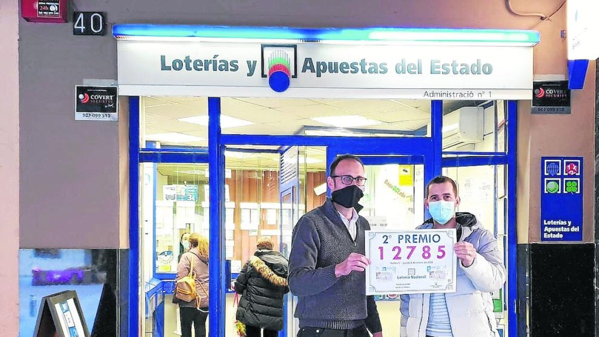 Els responsables de l’administració de la Seu que va vendre dos dècims del número 12785.