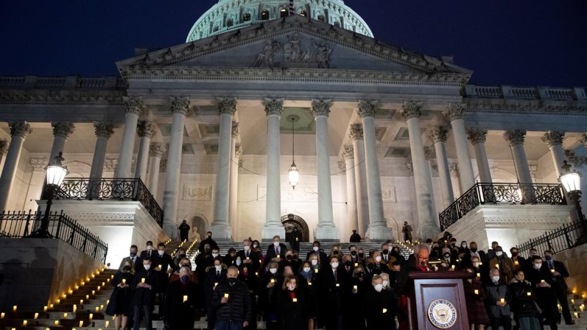 Els congressistes demòcrates van celebrar una vigília al Capitoli.