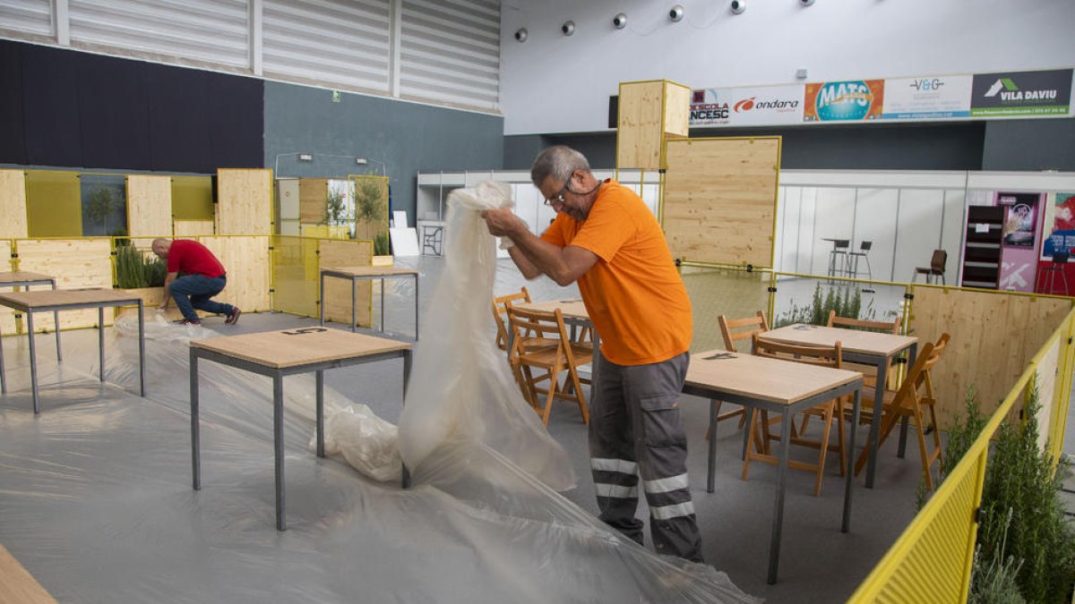 El pabellón del Club Natació se convertirá a partir de hoy en la Llotja de profesionales.