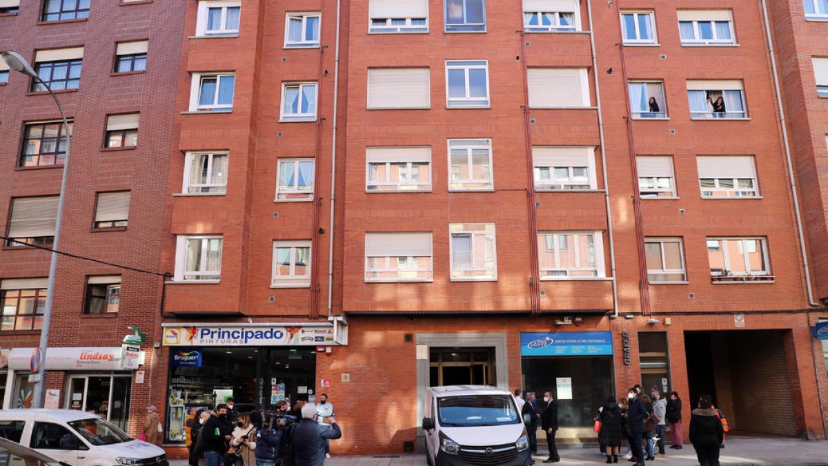 L’edifici d’Oviedo en el qual van tenir lloc els fets.
