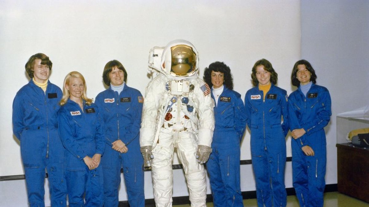 Malgrat les seues aportacions a la NASA, les dones no van poder optar a ser astronautes fins al 1982.