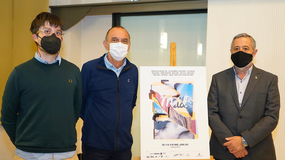 Arnau Sabaté, Miquel Pueyo i Joan J. Ardanuy, a la presentació.