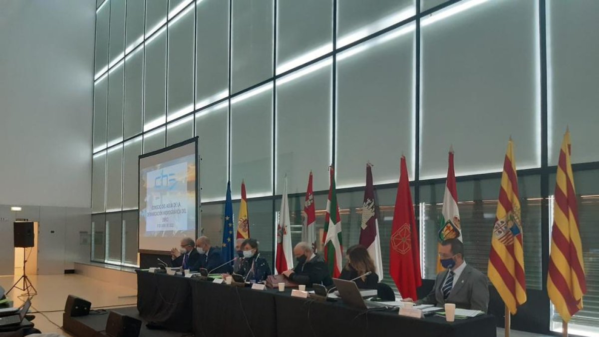 El Consell de l’Aigua es va reunir ahir a Saragossa.