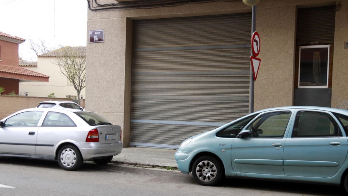 Asesinan a navajazos a un taxista en Lleida