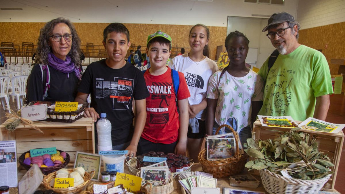 La escuela Mont-roig de Balaguer presentó su proyecto de emprendeduría sobre plantas aromáticas.