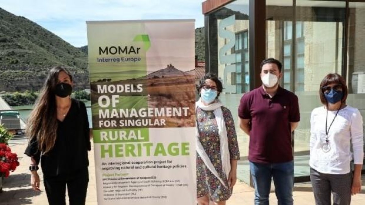 Las técnicas en su visita a los museos de la localidad.