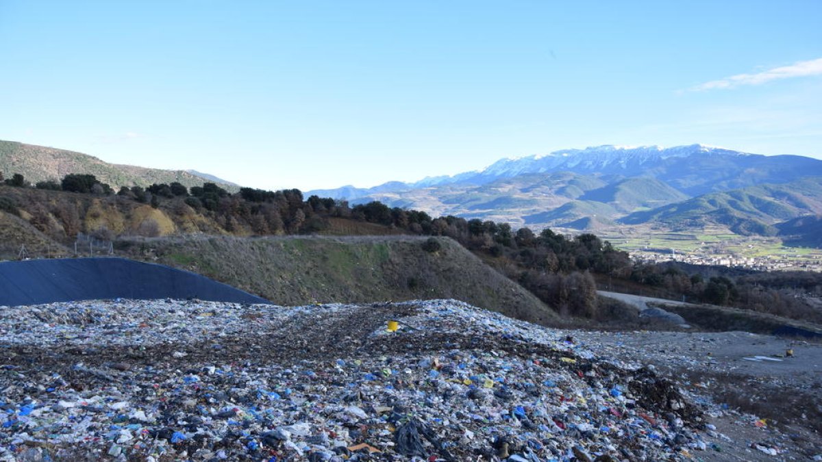 Imatge d’arxiu de l’abocador de Benavarre.