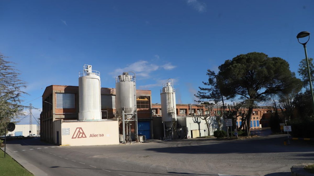 Imatge d’arxiu de la paperera Alier de Rosselló.