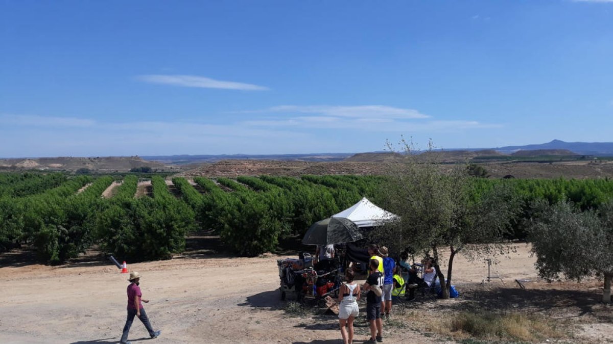 Un día de rodaje de ‘Alcarràs’, el pasado verano en Aitona.