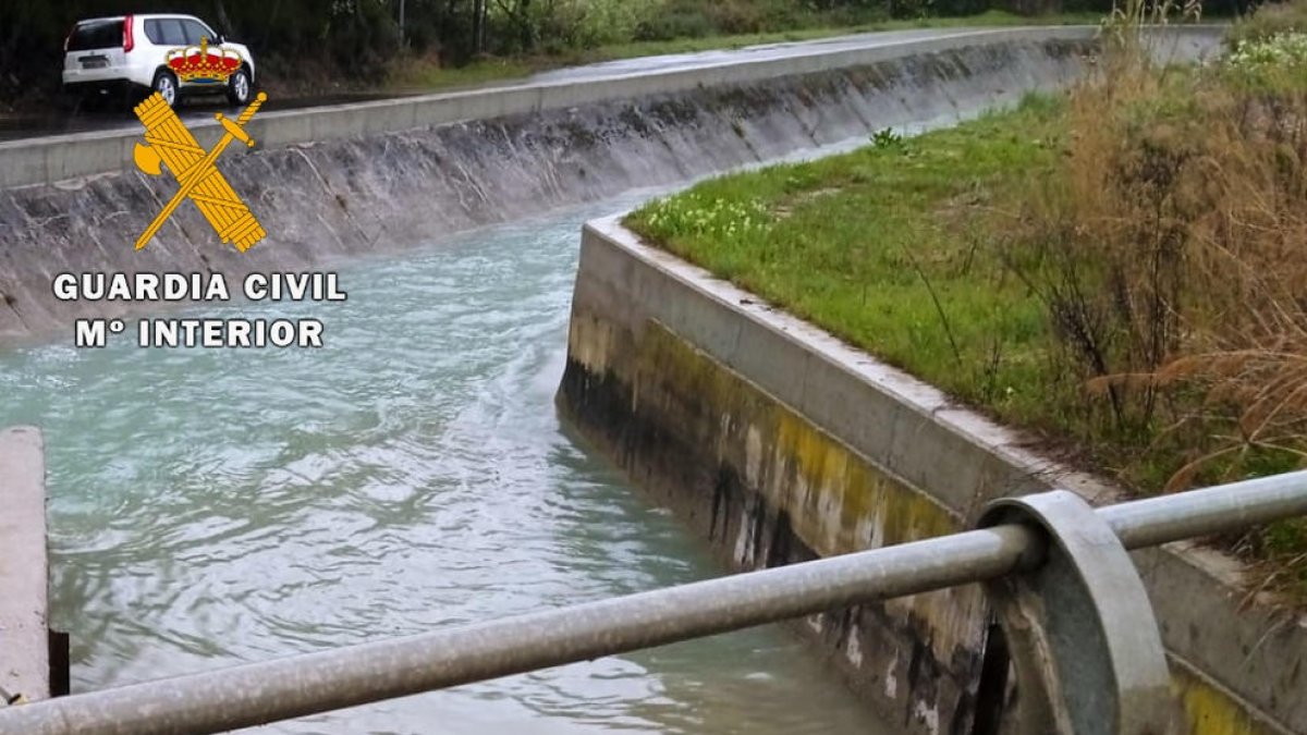 Imatge del vehicle a l’interior del canal de Saidí.
