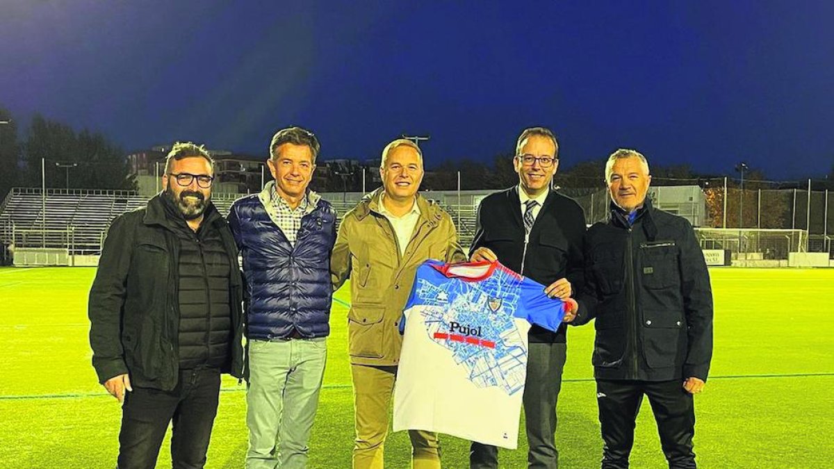 El Mollerussa va presentar ahir una samarreta especial, amb la qual disputaran el partit de Copa.