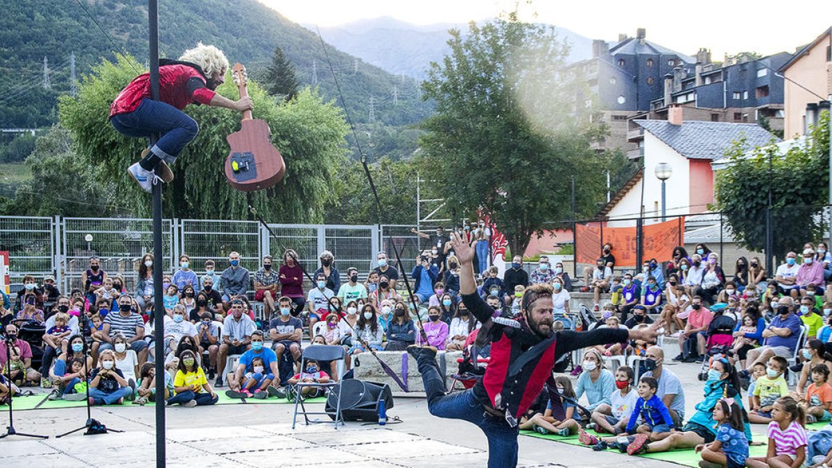 Un espectacle d’humor i acrobàcies de l’any passat.
