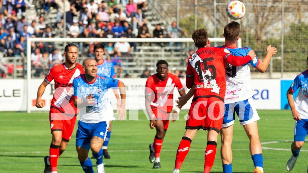 El Mollerussa li planta cara al Rayo davant d'un Municipal de gom a gom, però acaba el seu camí a la Copa (1-3)