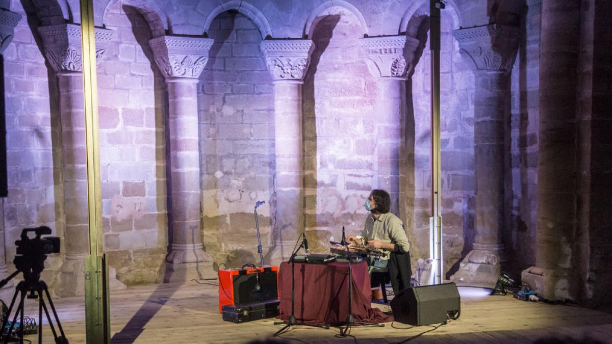 El músico y compositor inglés Jon Collin, ayer en el concierto que ofreció en la iglesia de Sant Martí.