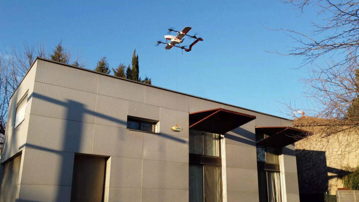 Vista de las pruebas del dron creado por la startup leridana.