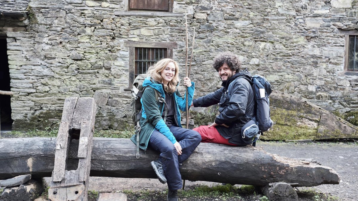 Marta Hazas i Xosé Touriñán tornen amb ‘Rutas bizarras’.