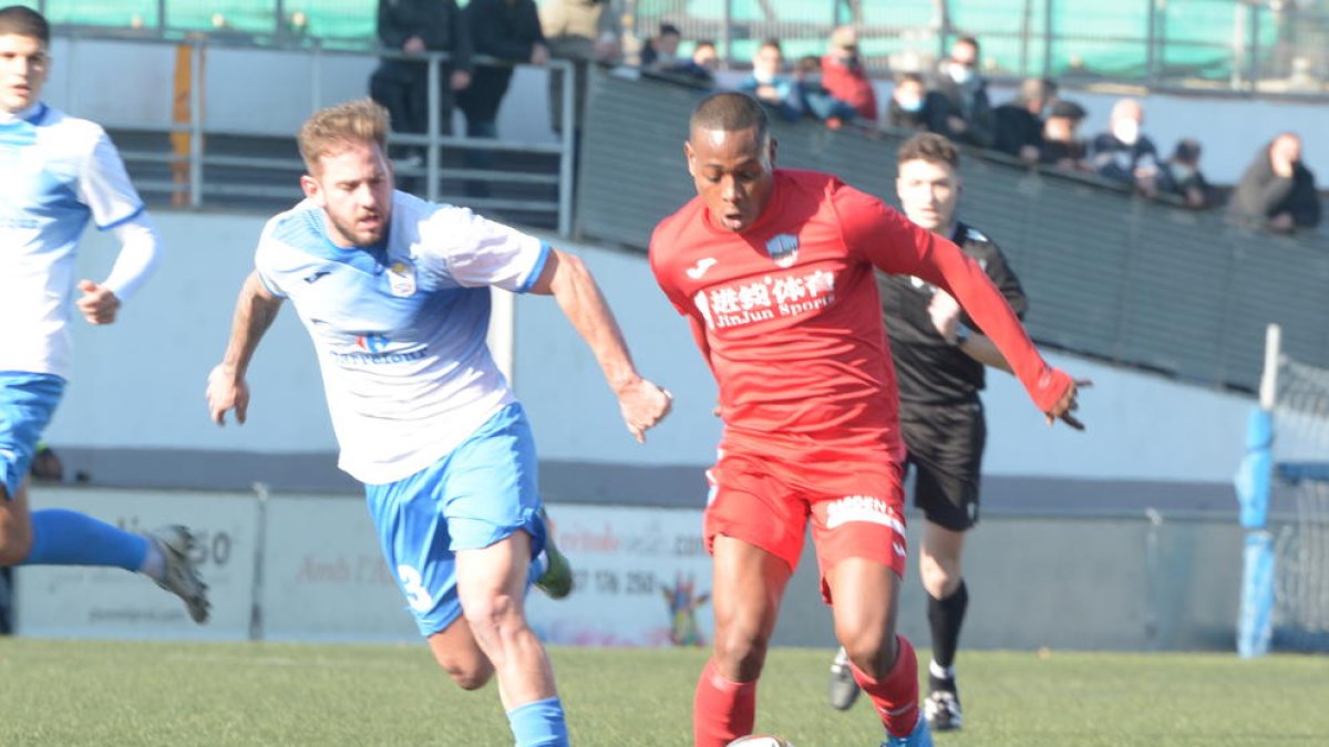 El Lleida gana en El Prat (1-2)