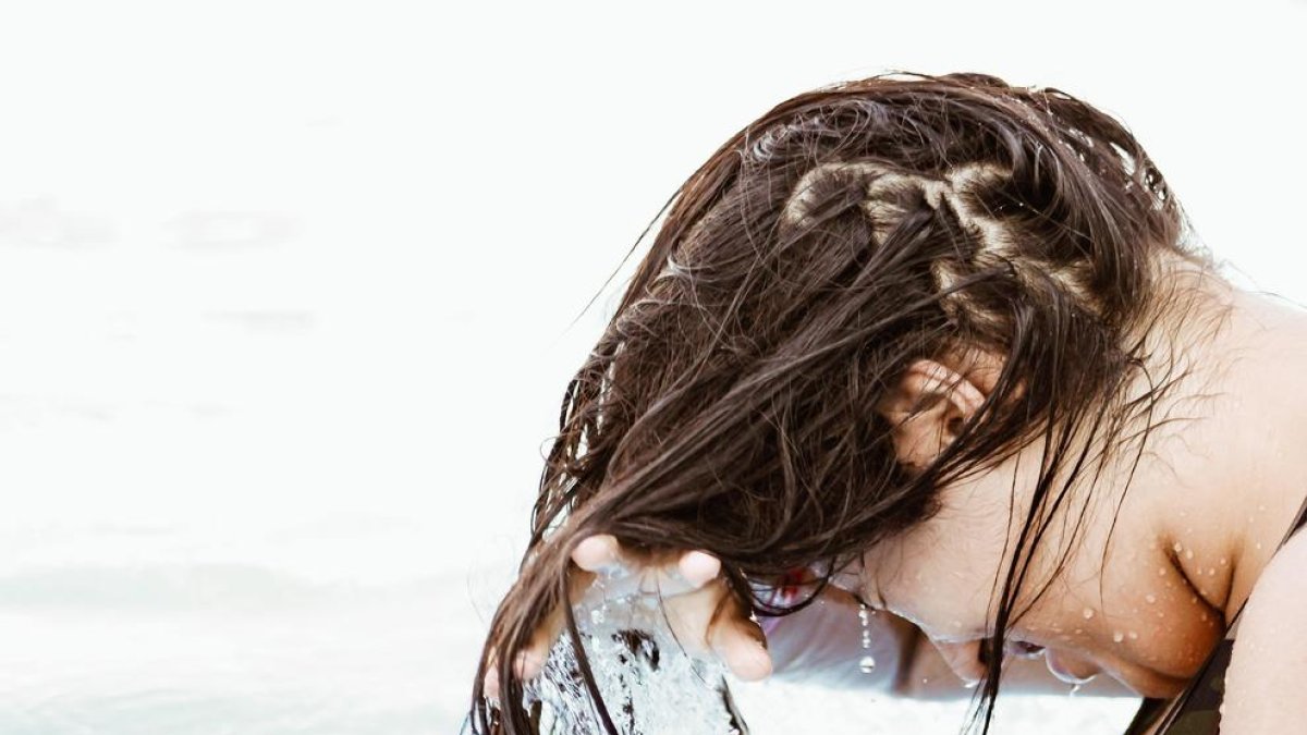 Retiran del mercado varios lotes de champú por contener benceno, un producto cancerígeno