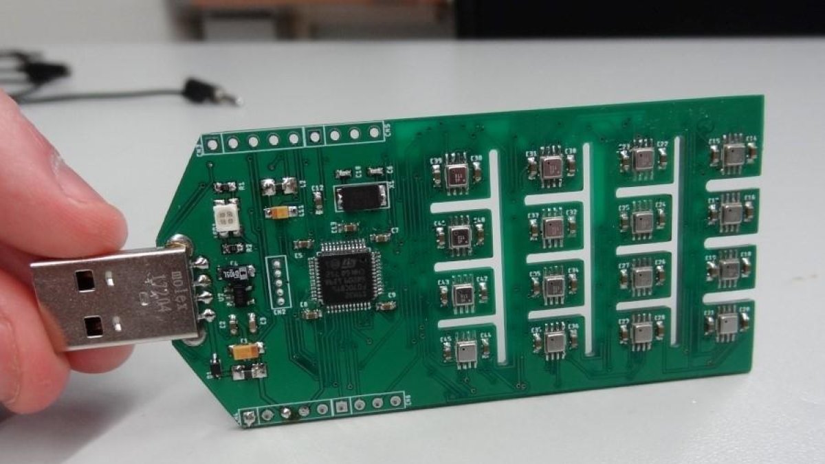 La eNose de la Escuela Politécnica Superior de la UdL, con los 16 sensores MOX.