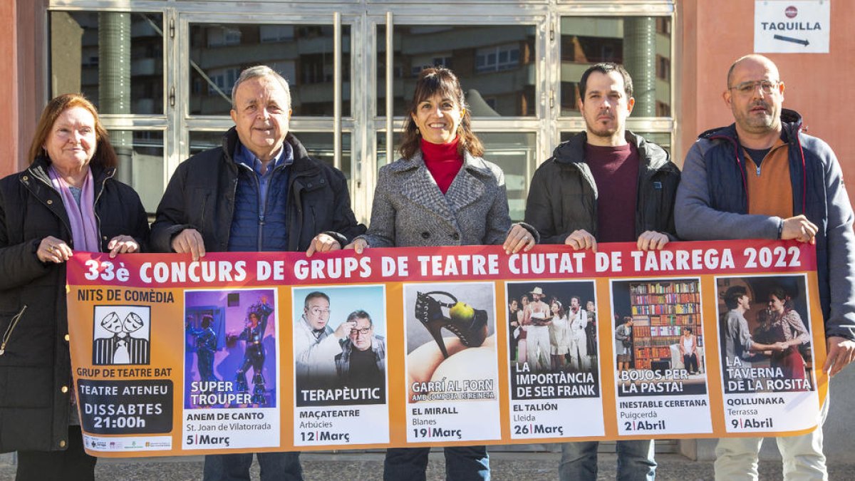 Presentació ahir de la 22 edició del concurs de grups de teatre amateur Ciutat de Tàrrega.