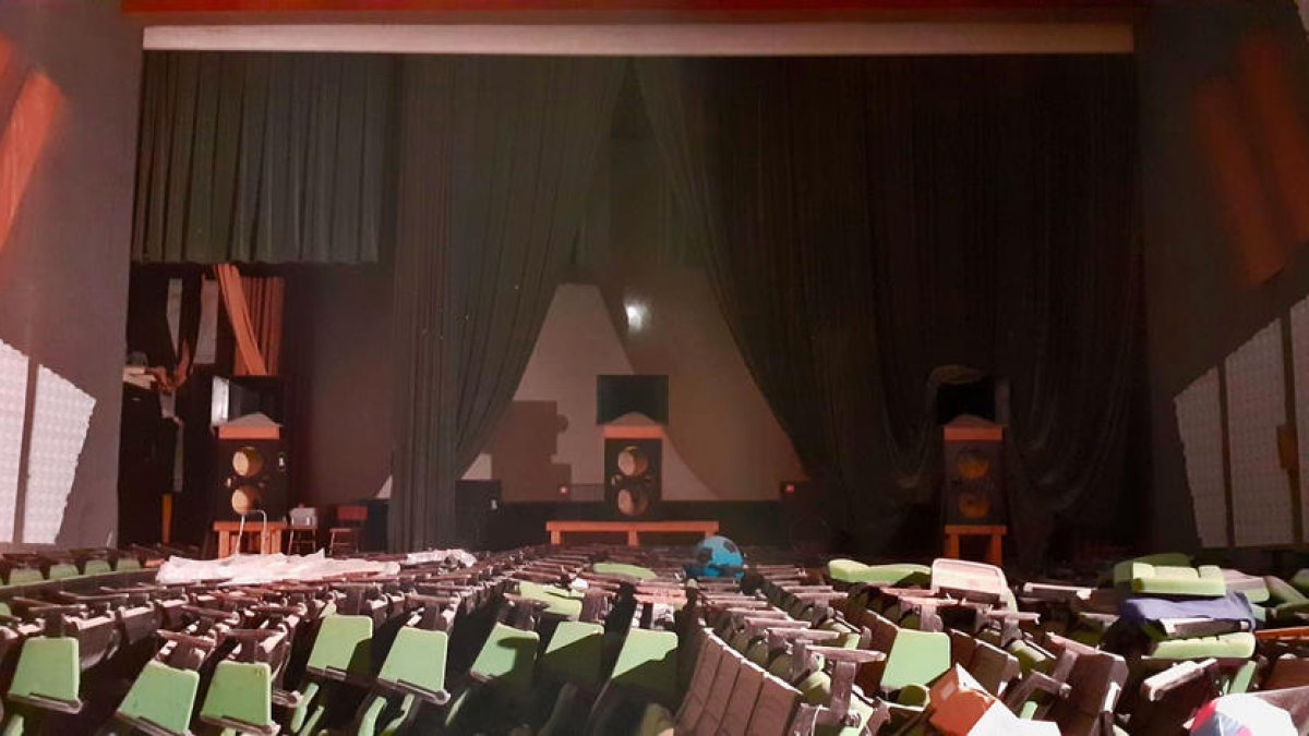 La sala La Florida necessita una remodelació integral de l’interior.