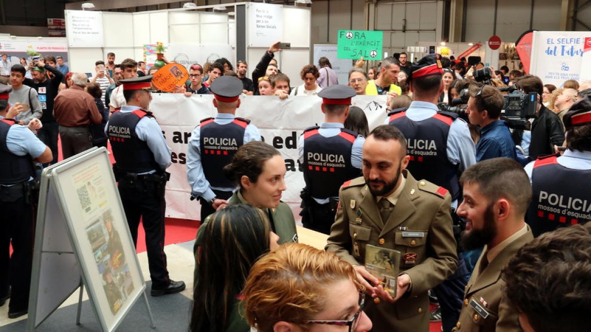 La Paeria pide a la justicia que clarifique si el Ejército tiene que participar en Formaocupa con o sin uniforme militar