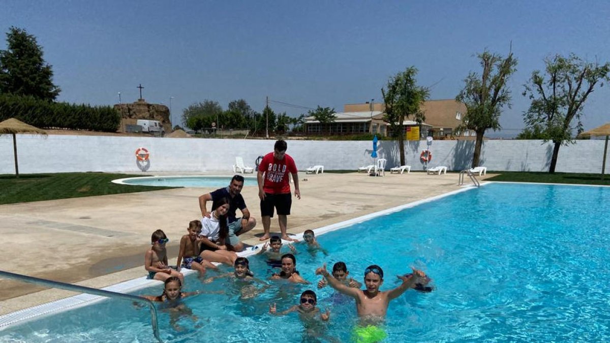 Torre-serona estrena a la fi les piscines