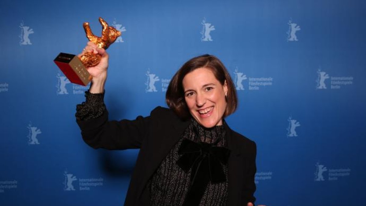 La crítica, feliç i contenta amb AlcarràsI la professional també: Visca 'Alcarràs'!Netflix amb anuncis i sense comptes compartits?Segona part d'Avatar, amb James CameronAdeu, Movistar Fusión; hola, miMovistar