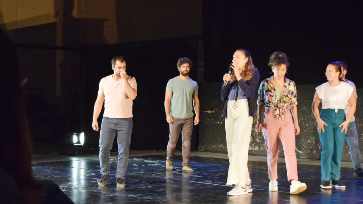 La compañía Moveo abrió el certamen con el espectáculo ‘Echoes’.