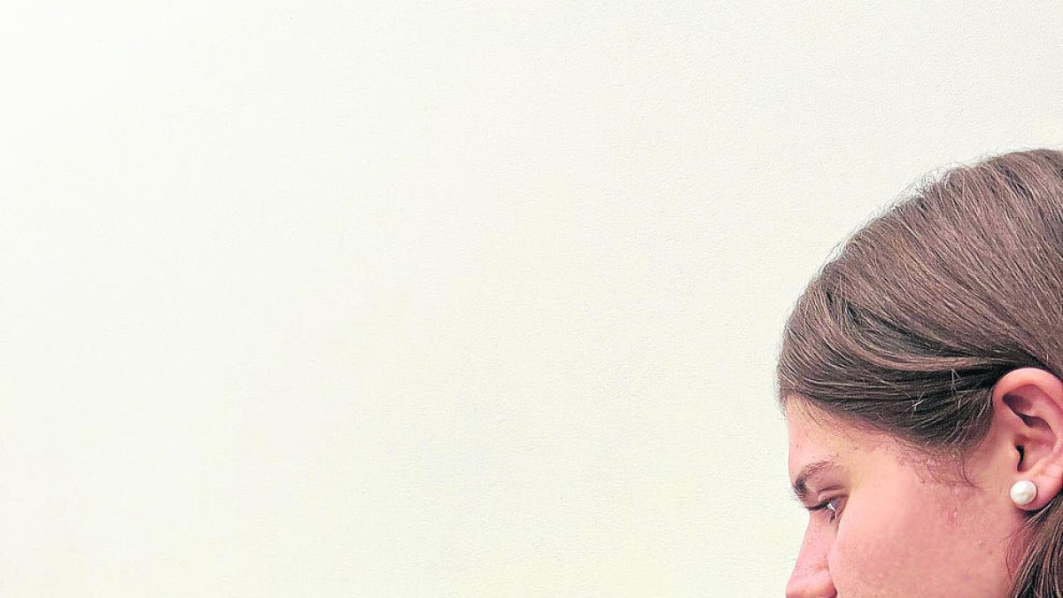 Abril Vilella Ferrer «Vaig dissenyar una app similar a Spotify que suggereix cançons»