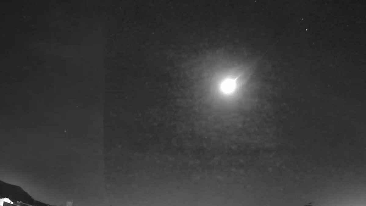 Capten una bola de foc sobre Catalunya