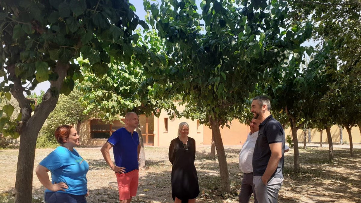 Visita de Bernat Solé a las instalaciones de Les Obagues.