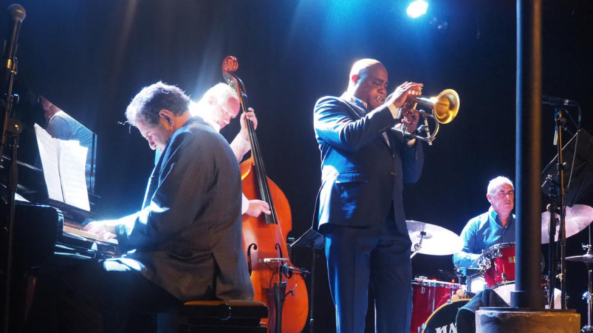 El pianista Bruce Barth i el trompetista Terrell Stafford, a Lleida.
