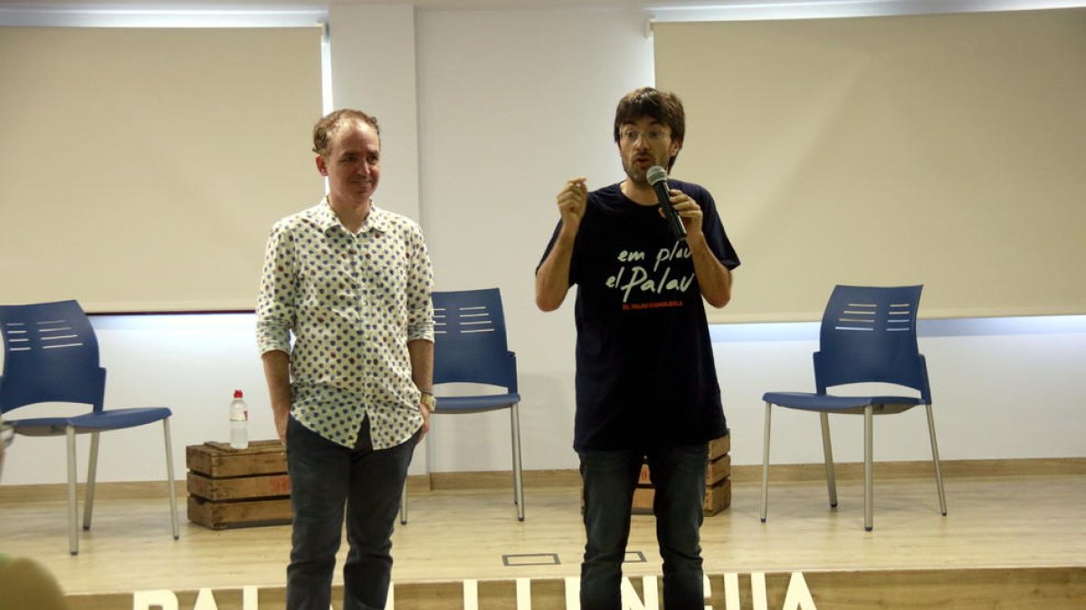 Una quincena de expertos debaten en el Palau d'Anglesola sobre el presente y futuro del catalán