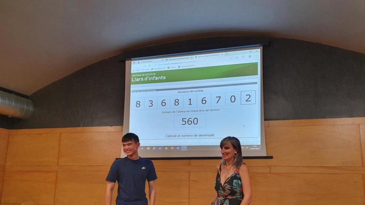 Un moment del sorteig.